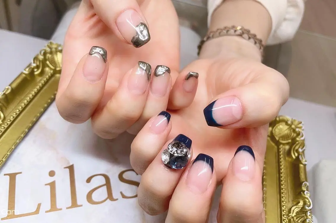 ネイル フレンチネイル ジェルネイル ハードジェル ロングネイル ミラーネイル Lilas Nailのネイルデザイン