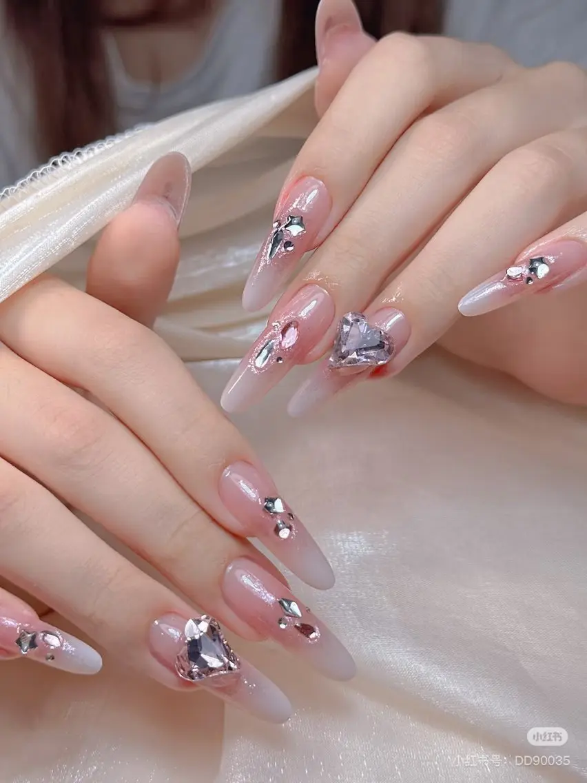 ネイル アートネイル チークネイル 長さ出し フレンチネイル ジェルネイル YK Beauty Salonのマツエク・マツパデザイン