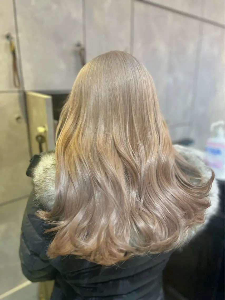 ロング カラー ヘアアレンジ 🎀ハイトーン・艶 カラー HANA🎀のヘアスタイル