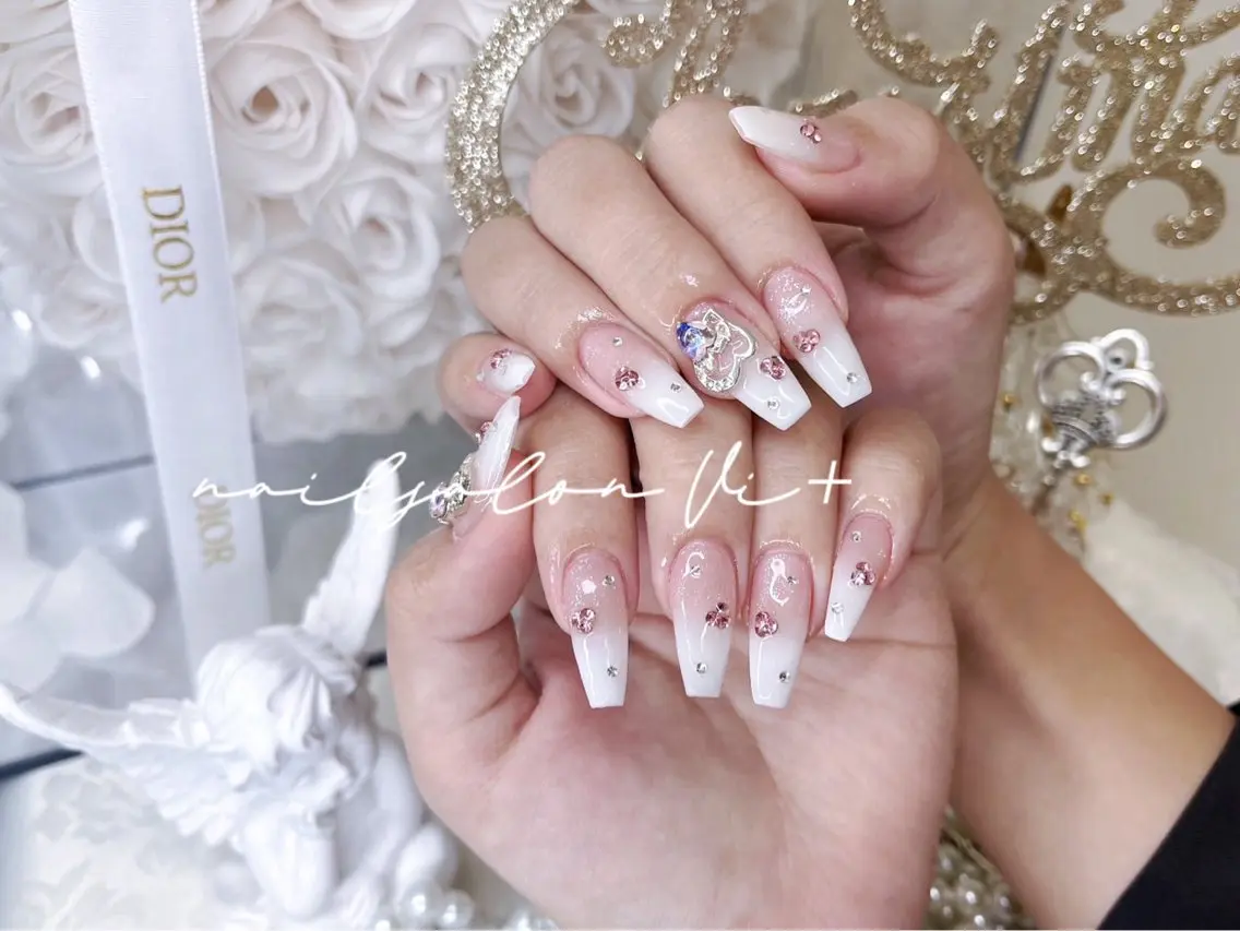 ネイル ハンドネイル ✨Nailsalon Vi+✨のネイルデザイン