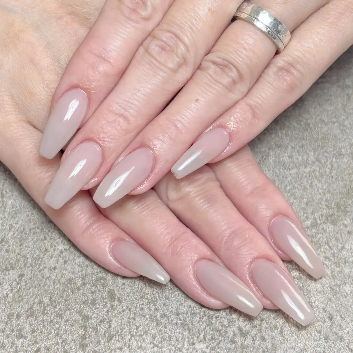 ネイル ハンドネイル nailroom DIASOMNIAのネイルデザイン
