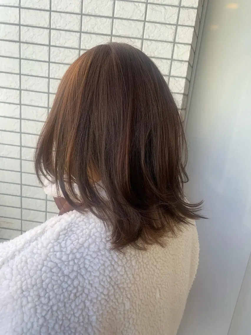 レディースカット【レイヤースタイル】3センチ​〜​ボブ切りっぱなしなどのカットはお断りさせて頂きますの写真