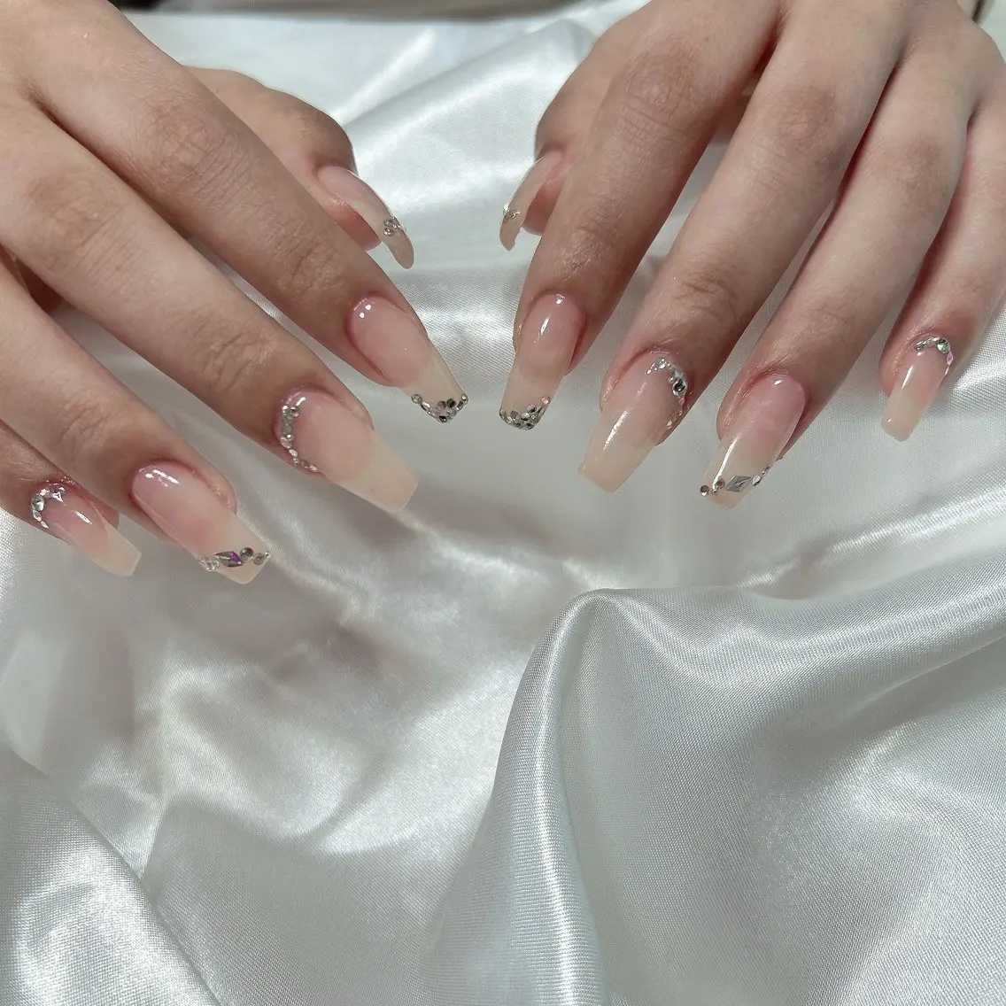 ネイル アートネイル 持ち込み スカルプネイル シンプルネイル ハンドネイル フットネイル Adite nailのネイルデザイン