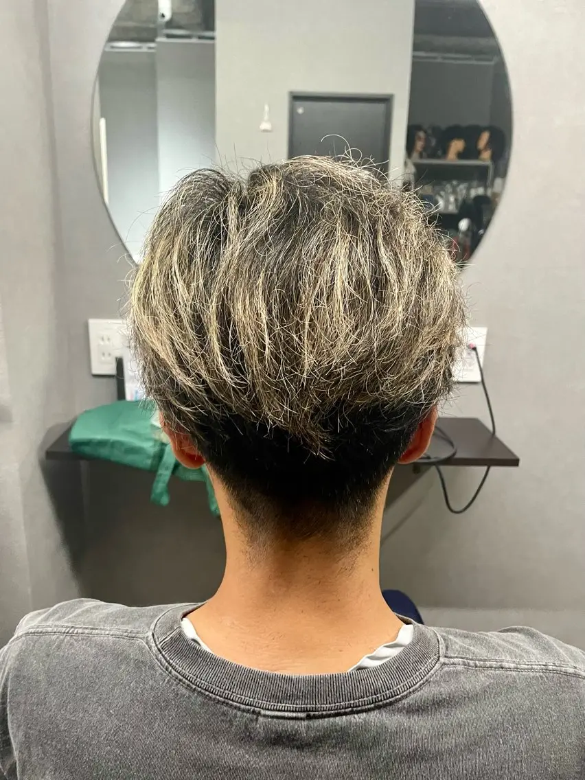 カラー メンズ カット ヘアカラー ヘアセット 🌻ミラクル美容師 🌻✨クッポ✨のヘアスタイル