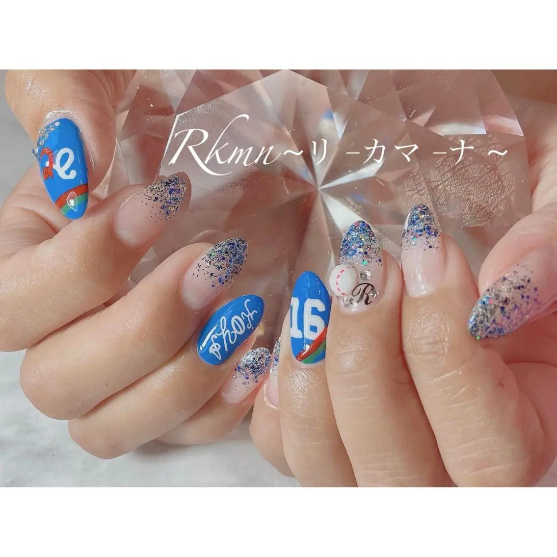 ネイル アートネイル ブルー グラデーション ラメ(グリッター) 春ネイル ハンドネイル フットネイル ハンドケア Rkmn ~リ-カマ-ナ~のネイルデザイン