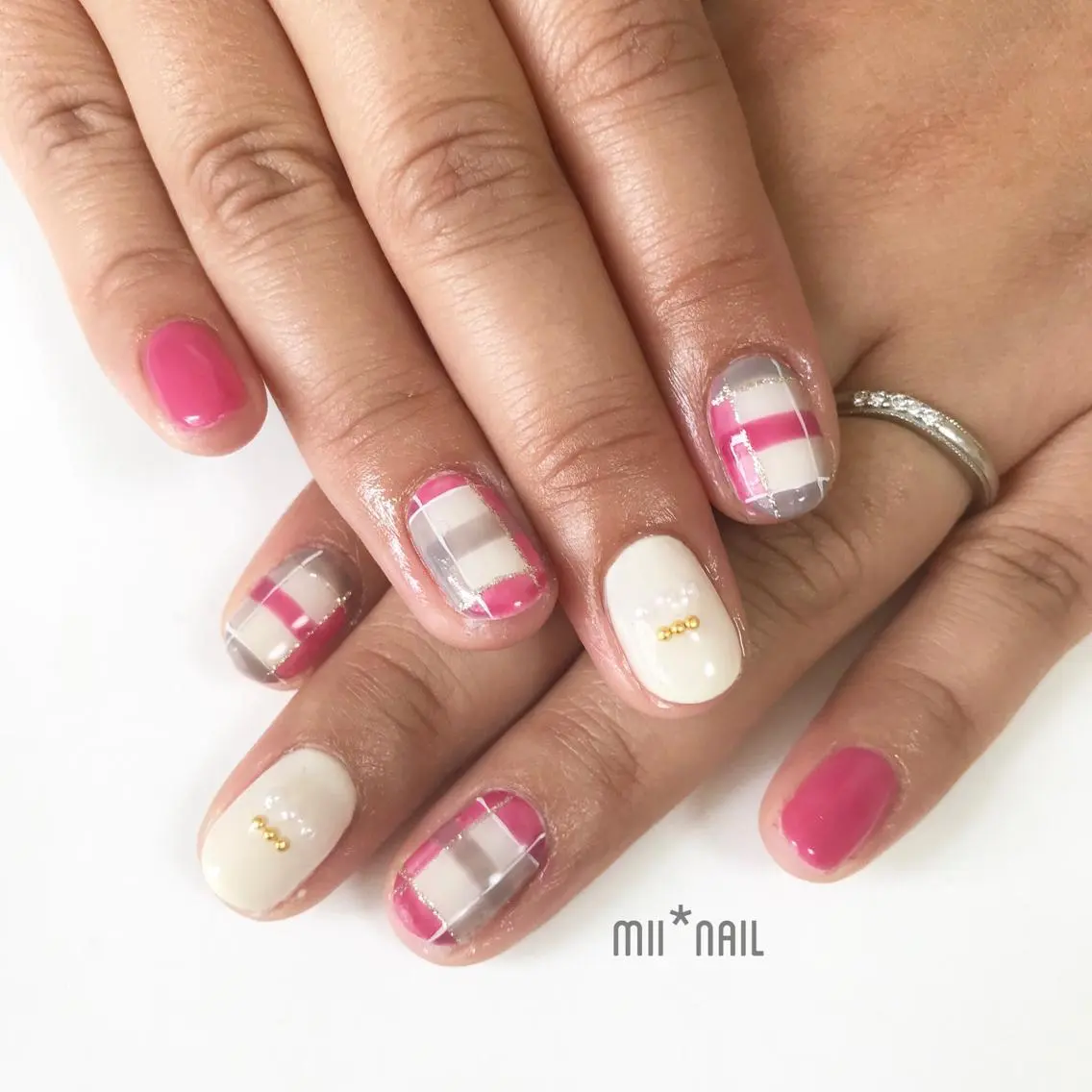 ネイル シンプルネイル MII*NAIL／ 美フォルムsalonのネイルデザイン