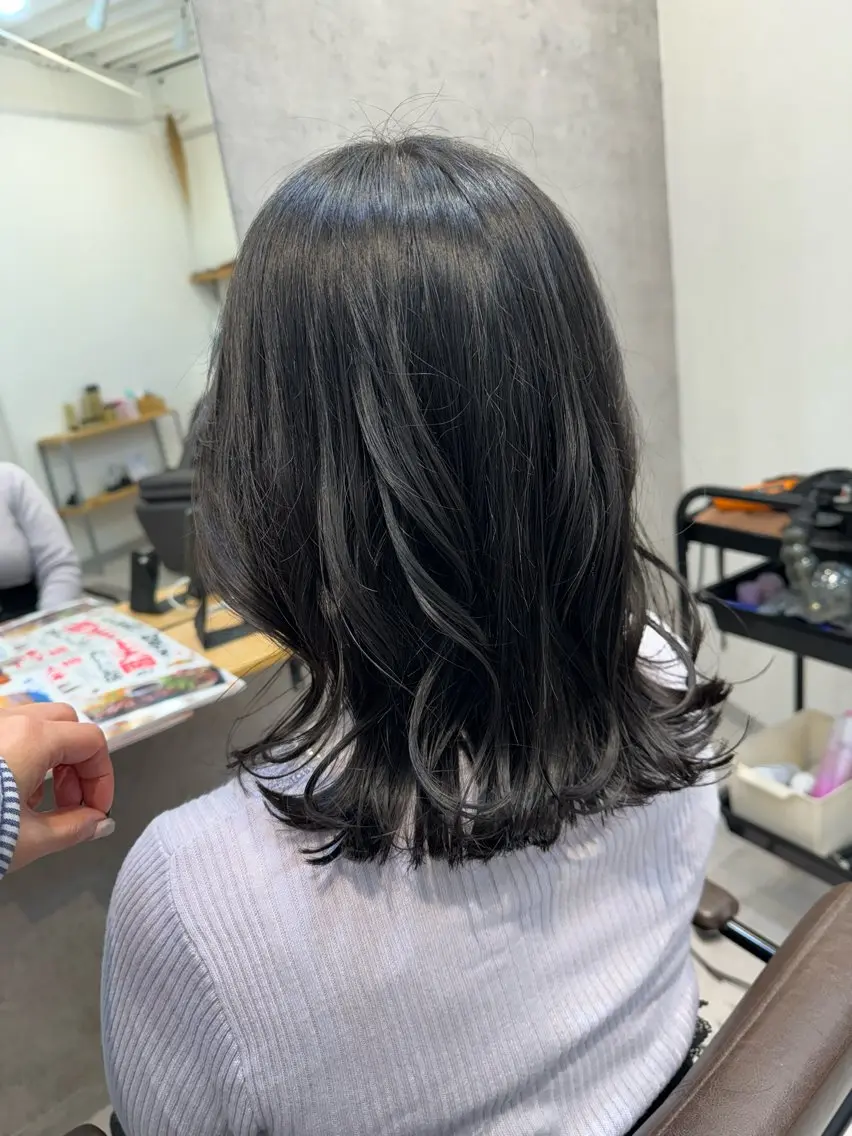 ミディアム くびれヘア 似合う髪型が 分からない方へのヘアスタイル