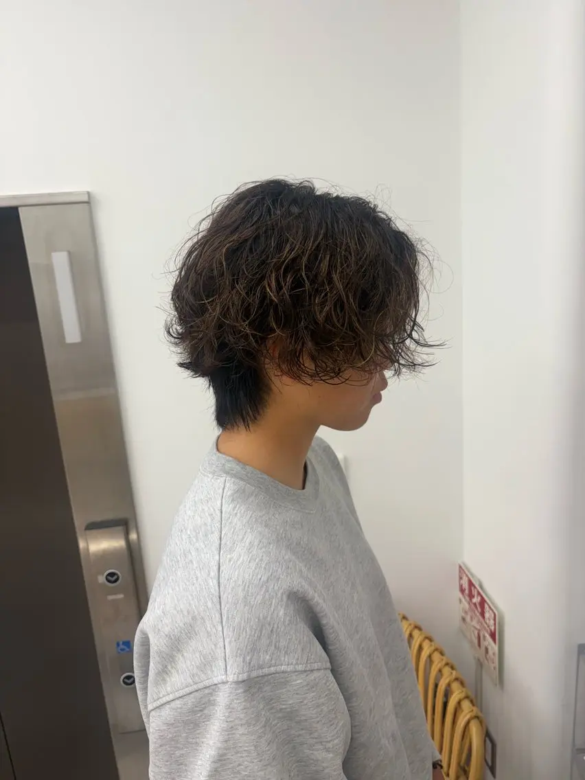 メンズ カット パーマ オリーブ🫒/レイヤ ー/KIRATOのヘアスタイル