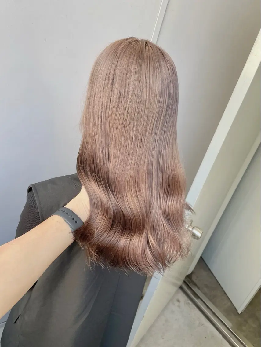 セミロング カラー ヘアカラー トリートメント ヘッドスパ ヘアセット ベージュカラー💖 やすひろのヘアスタイル