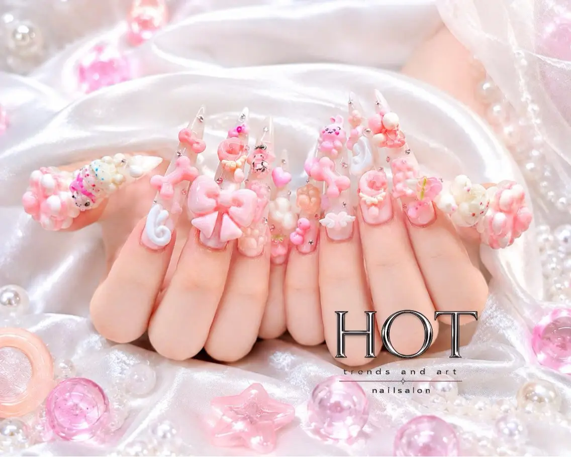 ネイル アートネイル オーロラネイル クリアネイル 長さ出し フレンチネイル ハンドネイル HOT Nail Salonのネイルデザイン