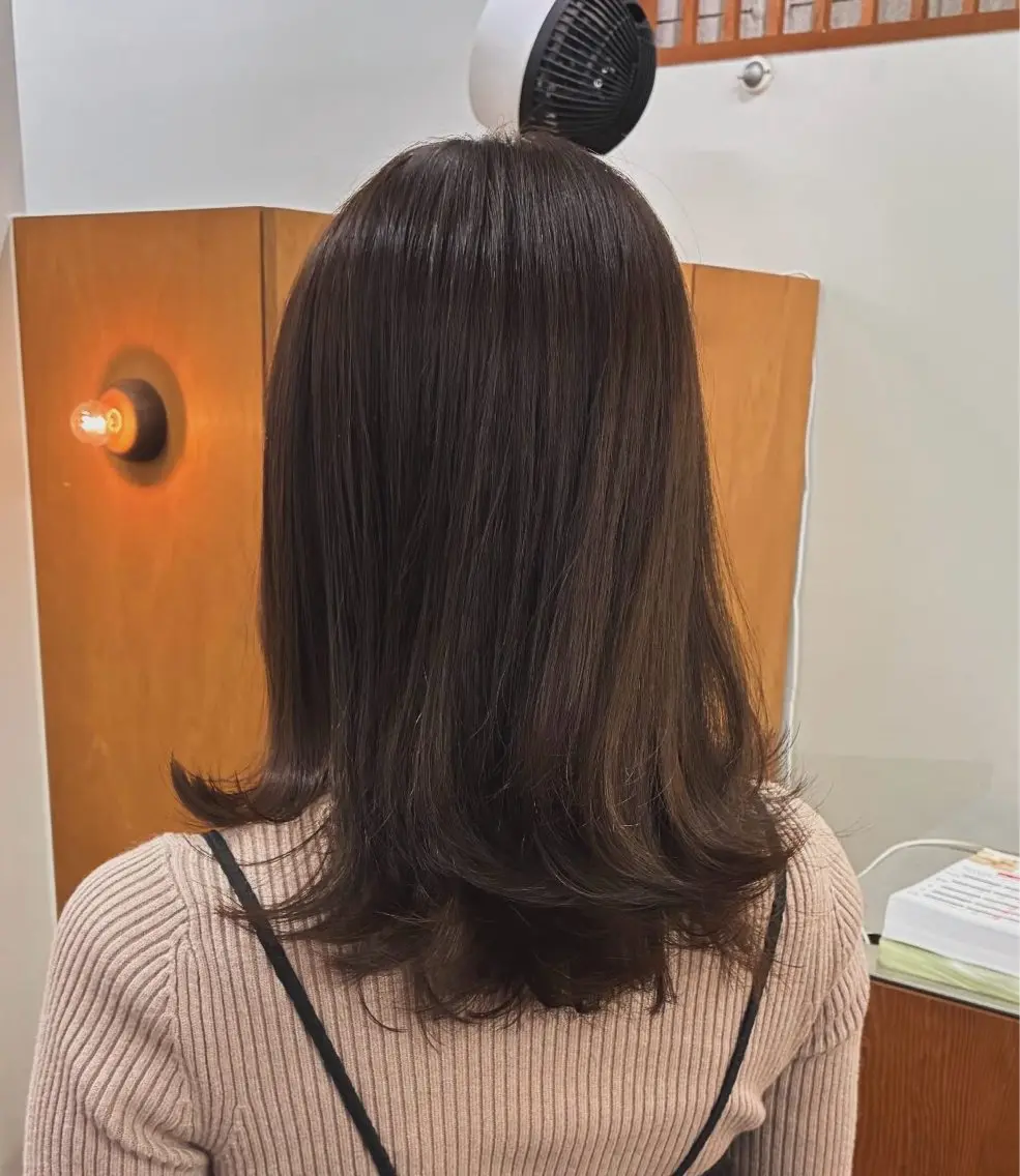 ミディアム 顔周りカット レイヤーカット カット 安藤 琢真のヘアスタイル