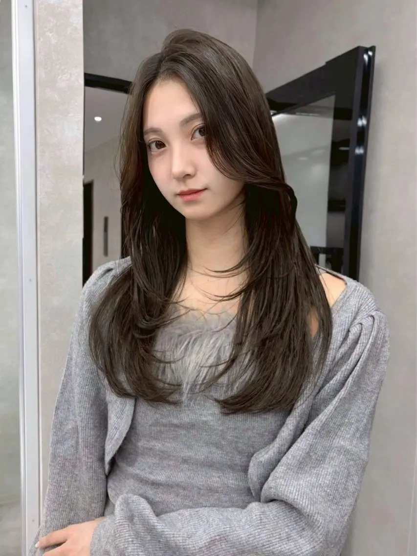 カラー ♻️ブリーチなし カラー♻️のヘアスタイル