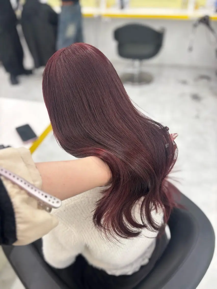 セミロング カラー ブリーチ ブリーチなしカラー 髪質改善 ヘアカラー 韓流トレンドヘア 🎀RINAKO🎀のヘアスタイル