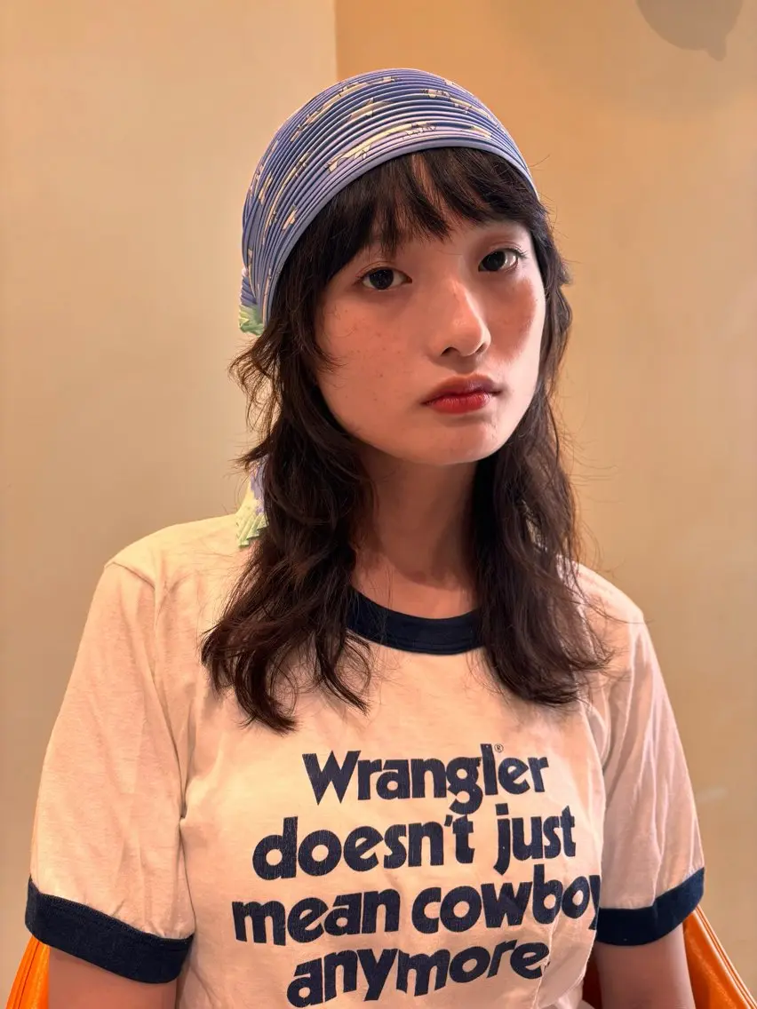 カラー 石川 心々のヘアスタイル