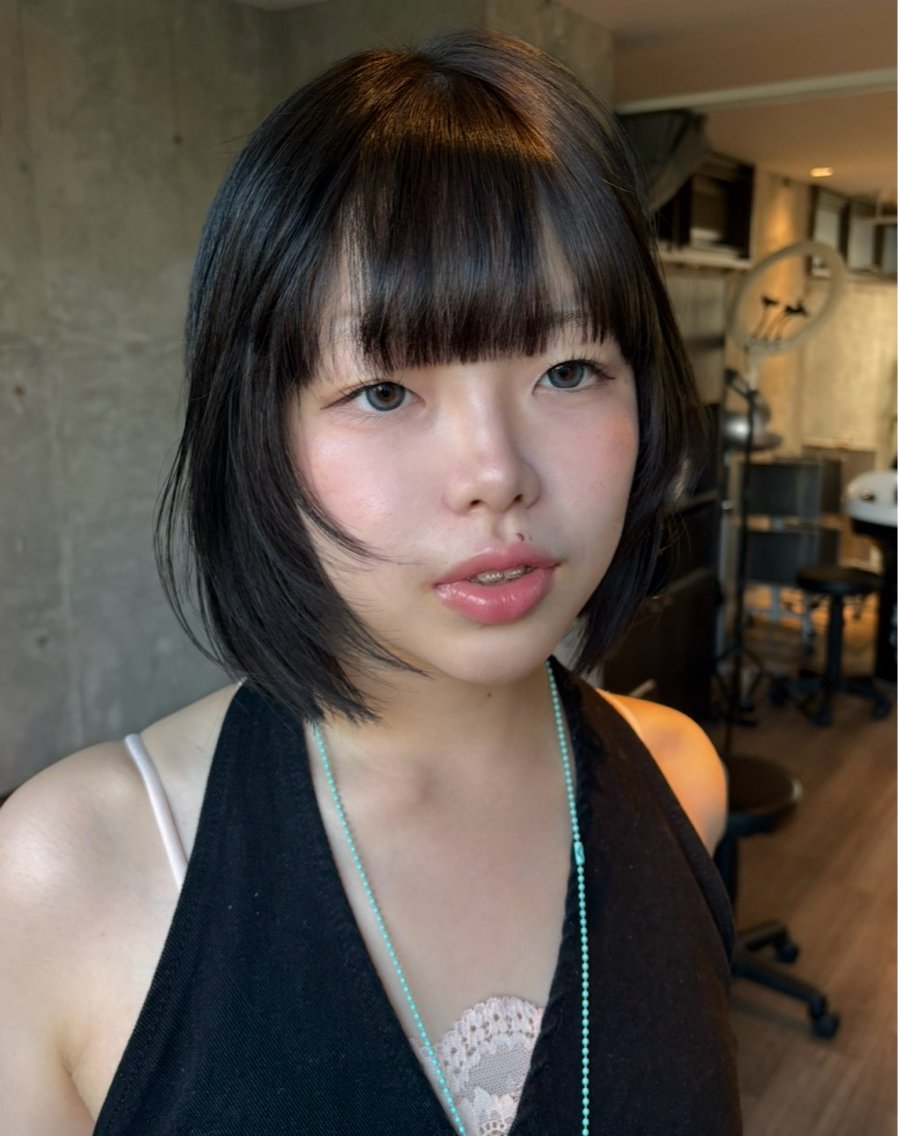 ミディアム カット ヘアカラー トリートメント ヘアセット Cocona🦤 ハイトーン/レイヤーのヘアスタイル