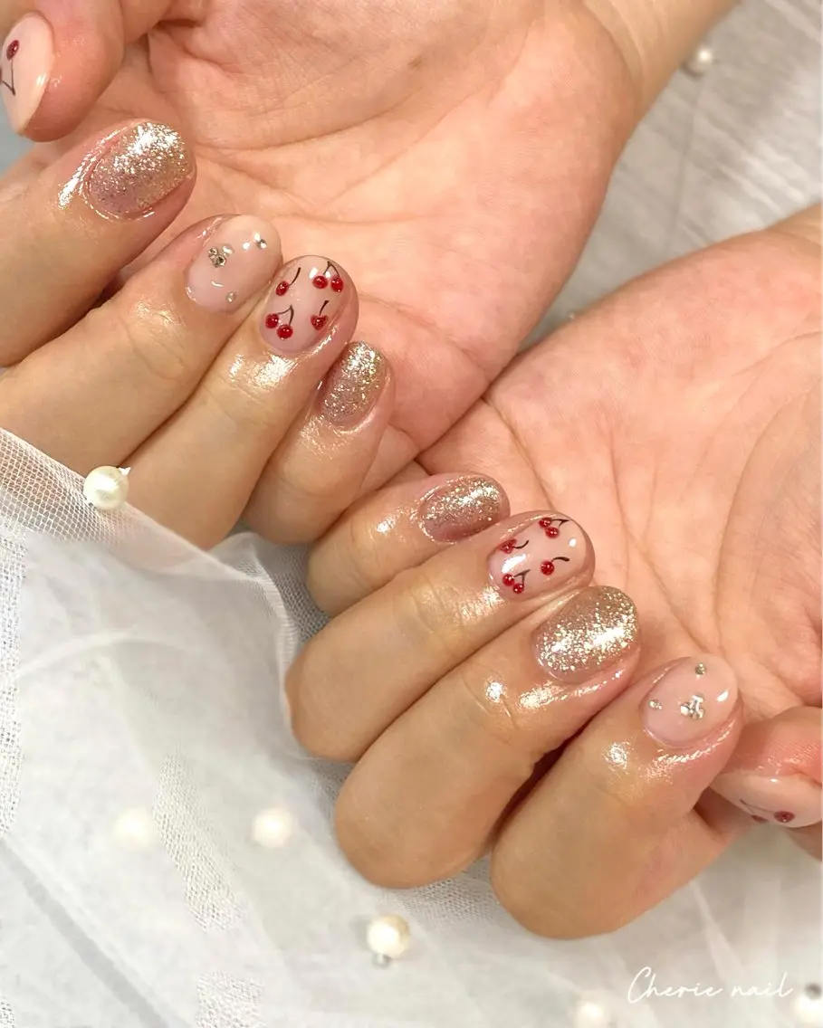 ネイル フラッシュネイル ジェルネイル ラメ(グリッター) 夏ネイル ハンドネイル Cherienail yunaのネイルデザイン