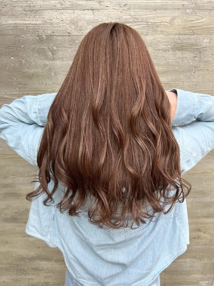 ロング カラー カット ヘアカラー トリートメント mana .のヘアスタイル