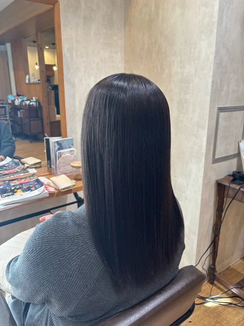 ロング カラー アッシュ アッシュグレー アッシュグレージュ グレージュ カット ヘアカラー トリートメント レイヤー/髪質改善 山口 恋のヘアスタイル
