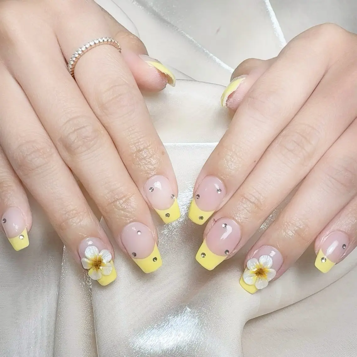 ネイル NAILサロン 木にいるのネイルデザイン