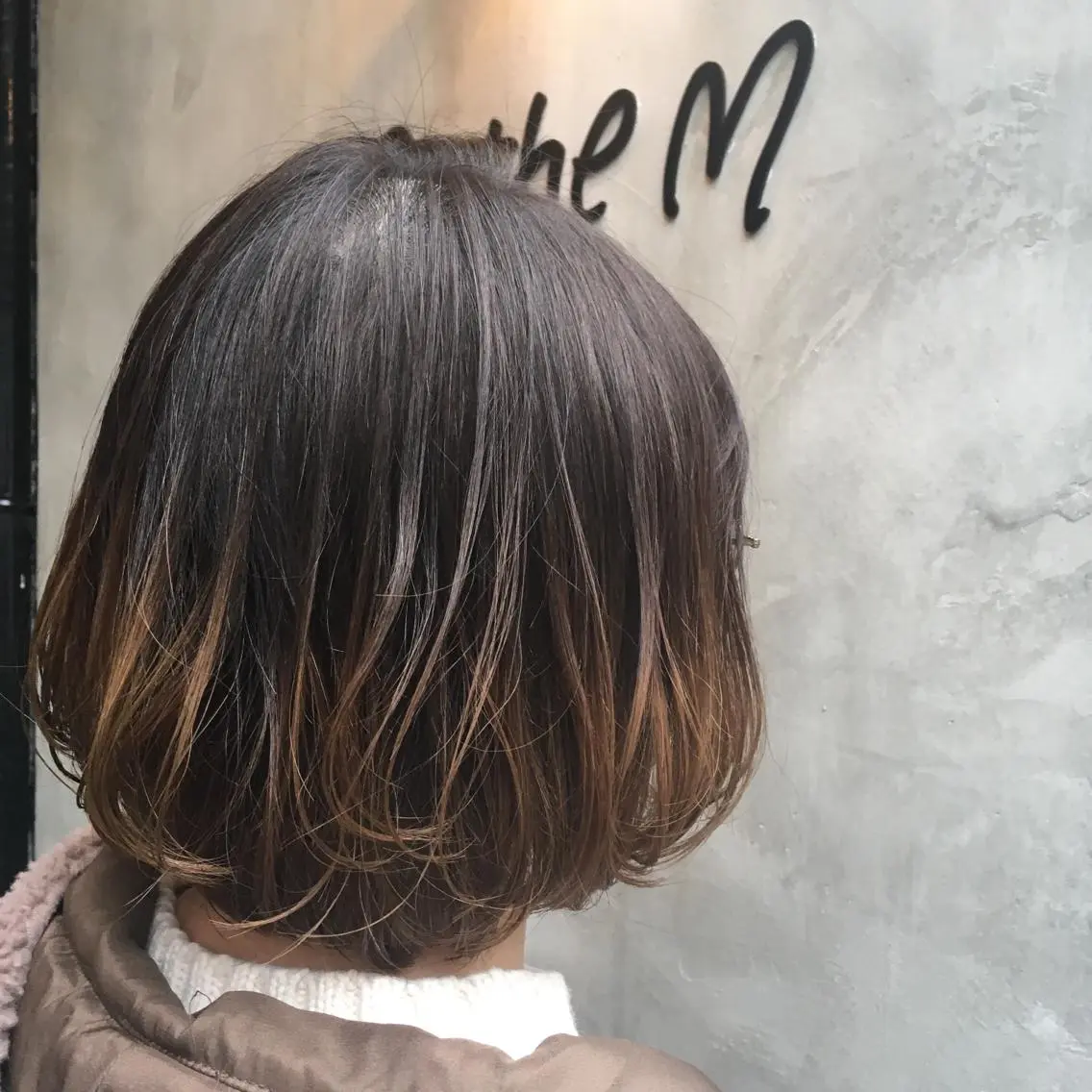 ミディアム カラー RINA🧤 デザインとボブのヘアスタイル