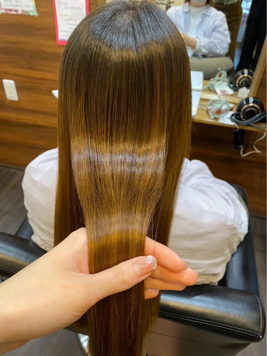 ロング パーマ 髪質改善 ストレートパーマ 杉宮 慧美のヘアスタイル