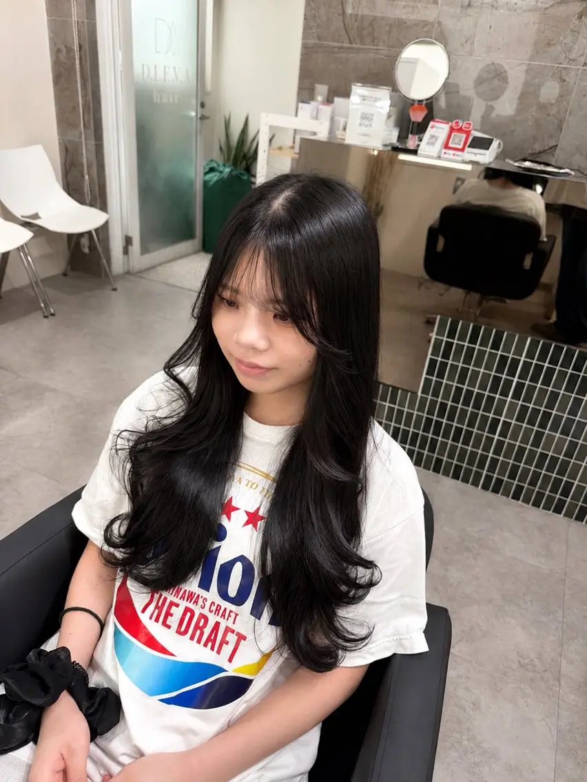 ロング カット ヘアカラー トリートメント 🫧とぅるん艶髪🫧 透明感カラー×猿渡のヘアスタイル