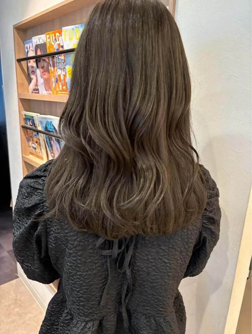 ミディアム トリートメント モテ髪‎🫧赤み消し カラー表参道きょうこのヘアスタイル