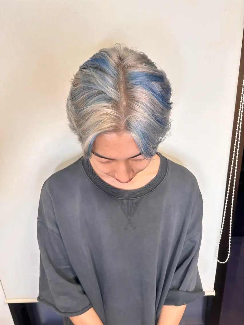ショート カラー メンズ カット ヘアカラー ブリーチカラー🫧 森　凪沙のヘアスタイル