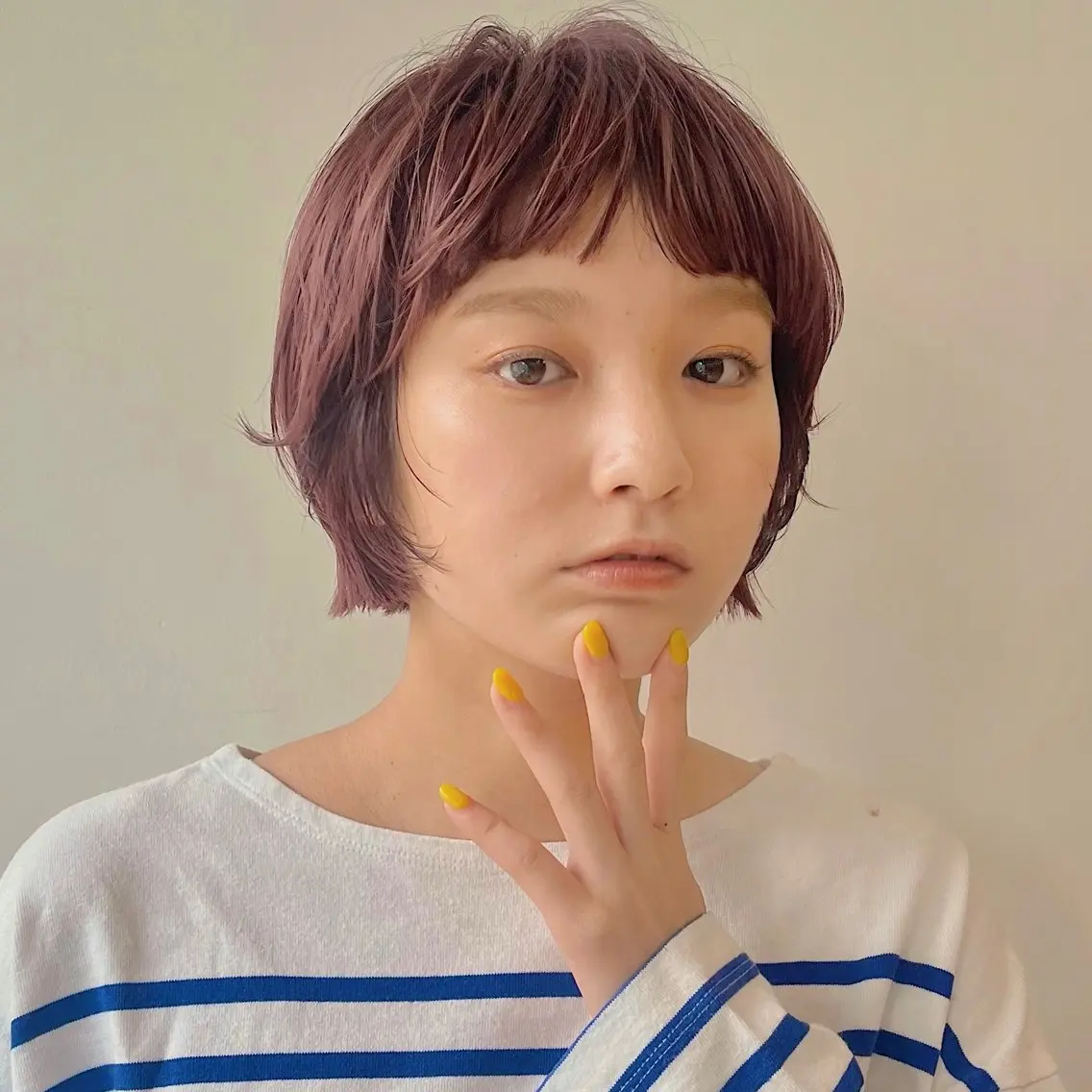 ショート ピンクブラウン ボブ 顔まわりレイヤー レイヤーカット カット ヘアカラー あやめ【顔まわり/レ イヤー/柔らかカラ】のヘアスタイル