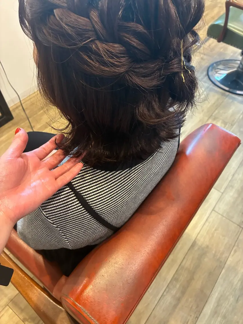 カラー 清水 美香のヘアスタイル