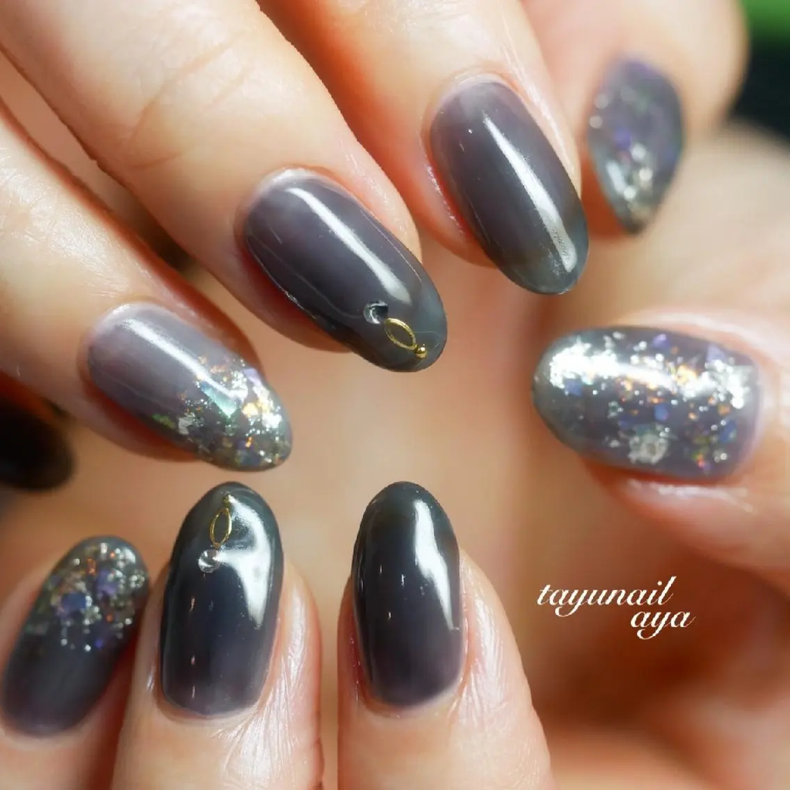 ネイル アートネイル ブルー ジェルネイル キラキラネイル ワンカラーネイル ネイルサロン 【たゆnail】のネイルデザイン