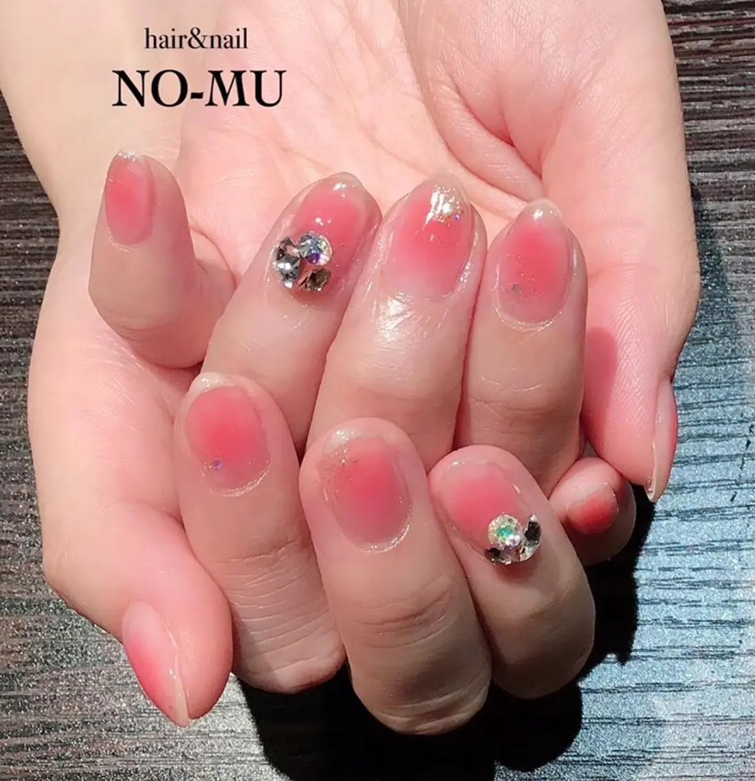 ネイル チークネイル hair&nail NO-MUのネイルデザイン