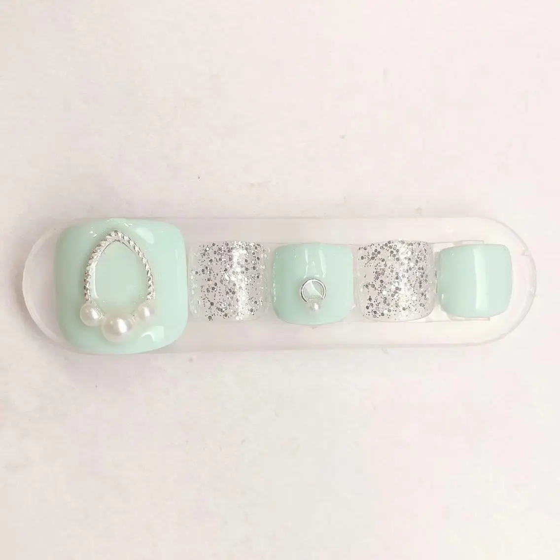ネイル TiaryNail ERIKAのネイルデザイン
