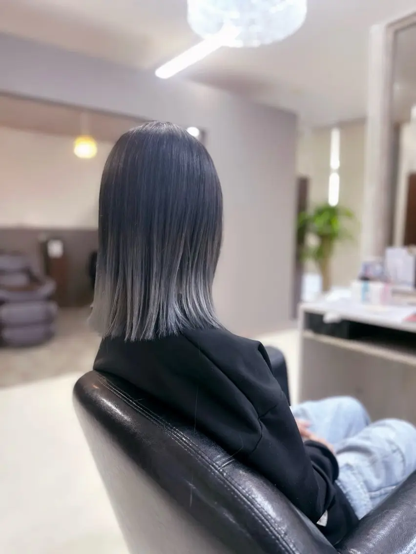 ミディアム カラー グラデーションカラー YURI ✨のヘアスタイル