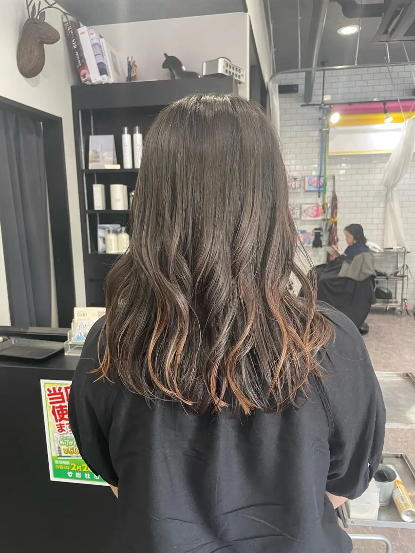 ロング カット 友滝 真菜美のヘアスタイル