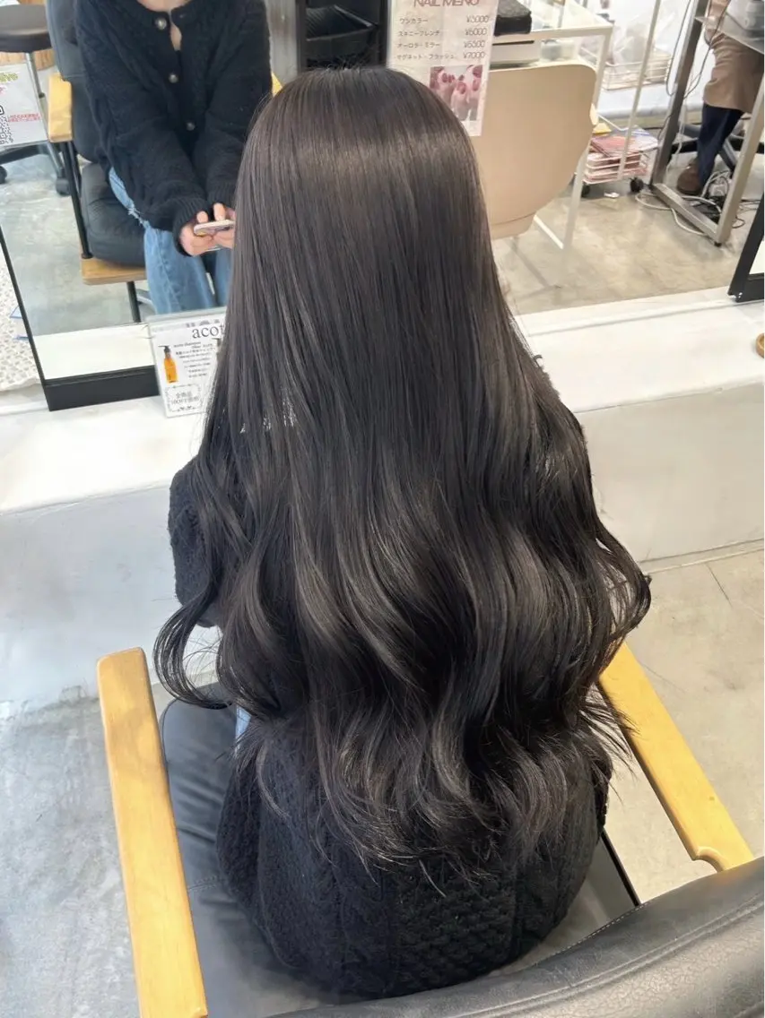 ロング カラー ヘアカラー 木谷 彩音のヘアスタイル