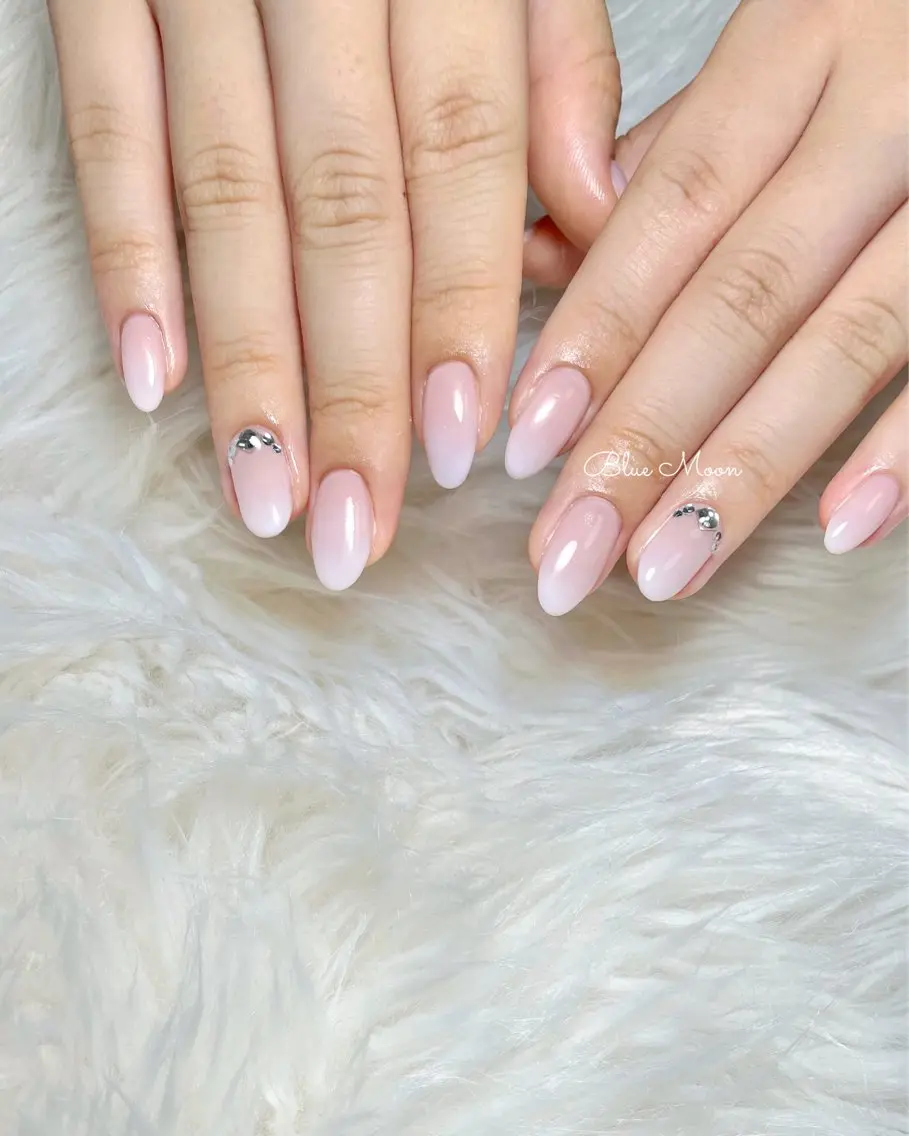ネイル グラデーション ハンドネイル フットネイル nail salon Blue Moonのネイルデザイン
