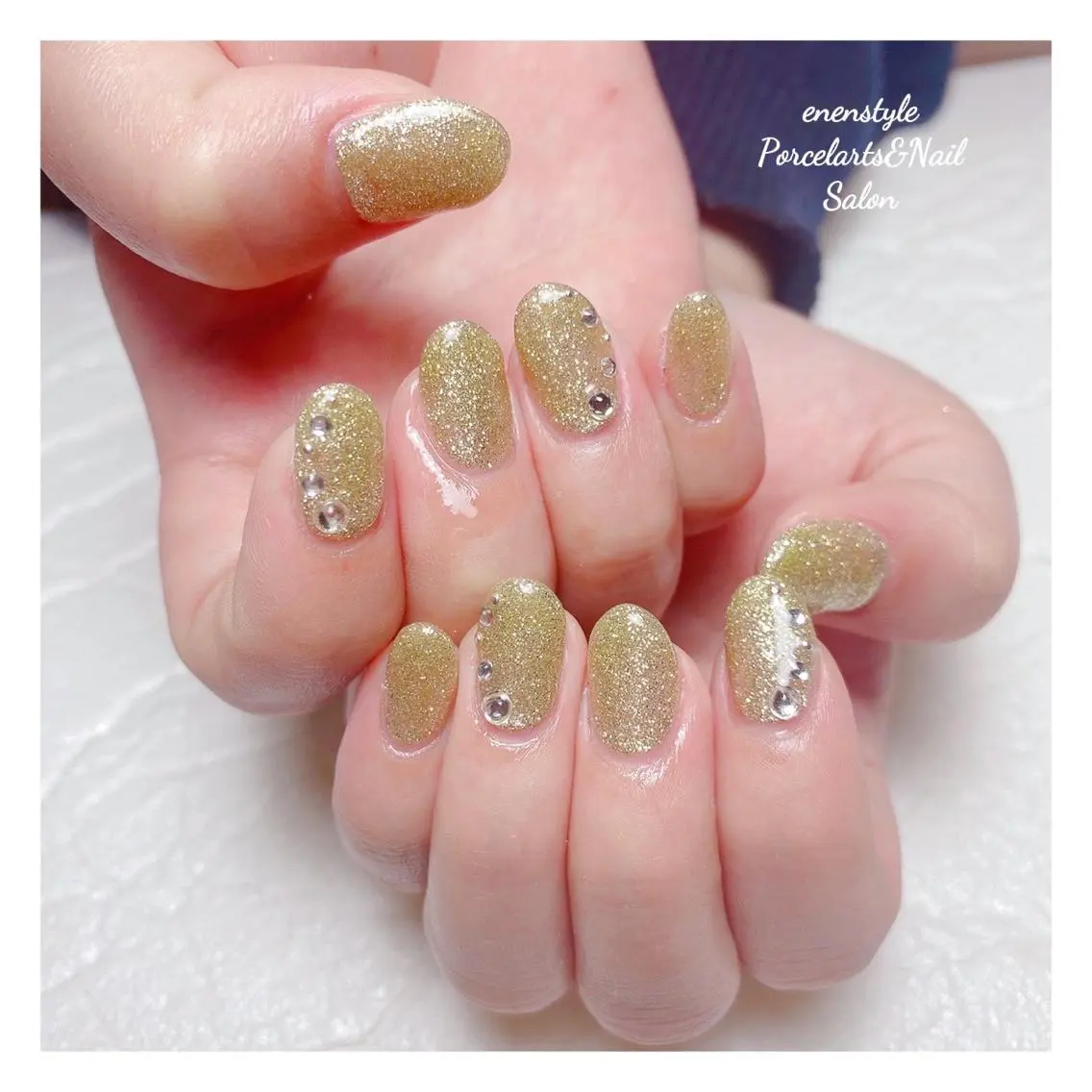 ミディアム ネイル ハンドネイル 🐾enen style 🐾のネイルデザイン