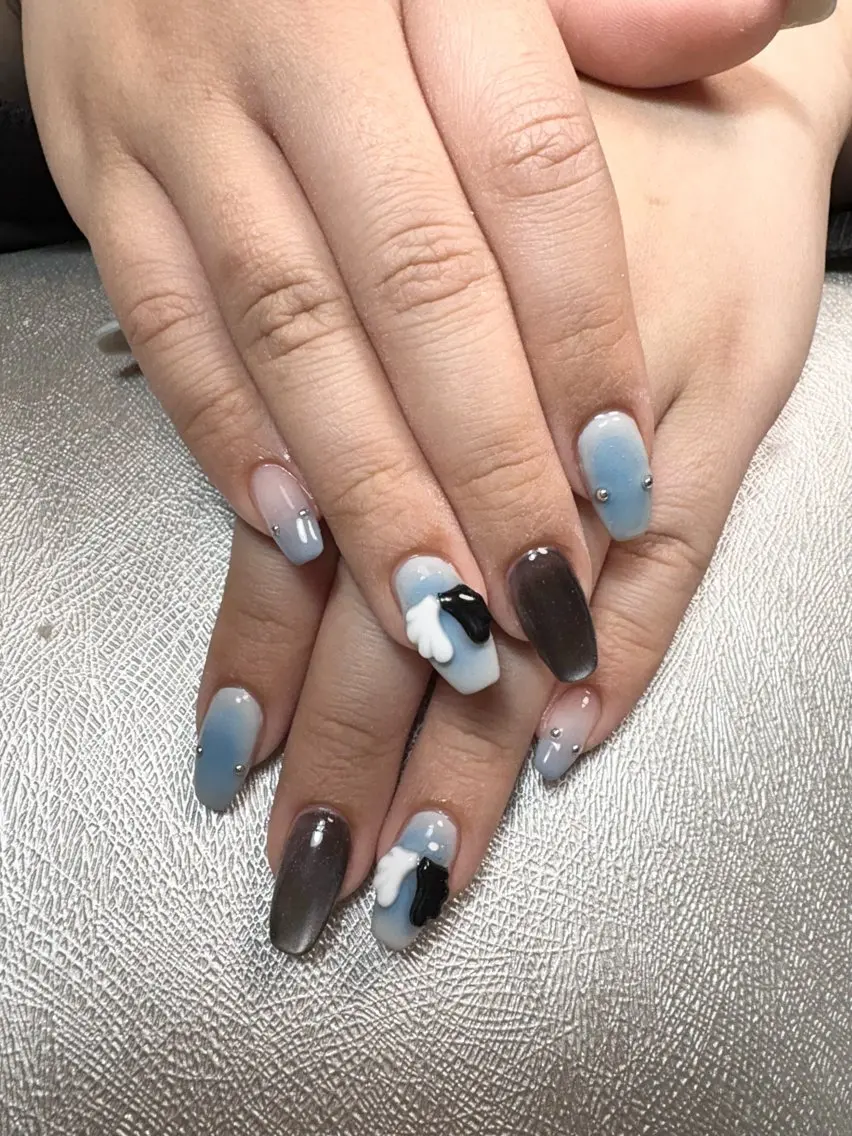 ネイル ブルー チークネイル マグネットネイル ハンドネイル ✨韓国✨nail salonLumieのネイルデザイン