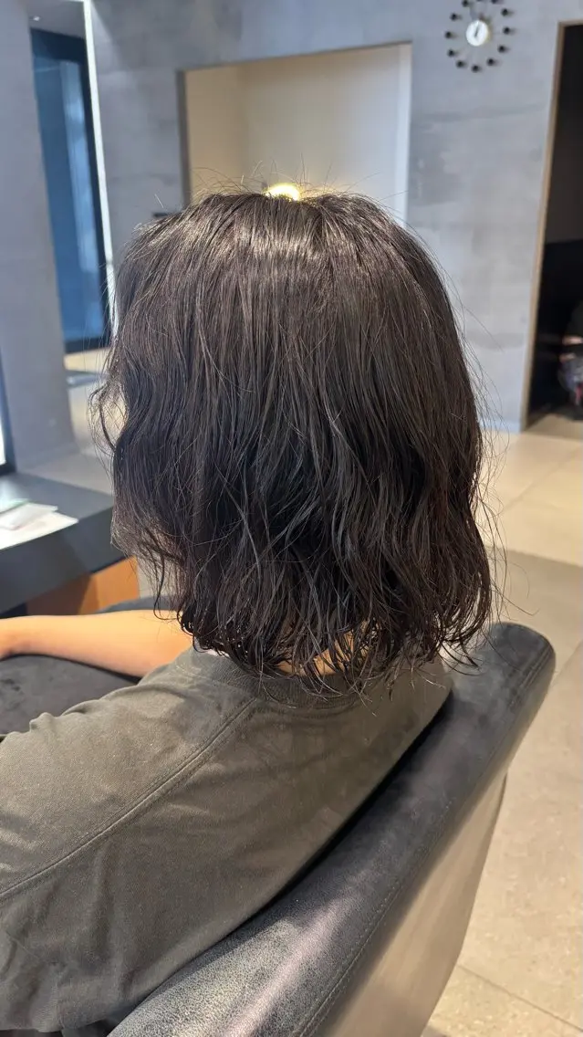 ミディアム カット パーマ KAREN(ému) 伏見/カットモデルのヘアスタイル
