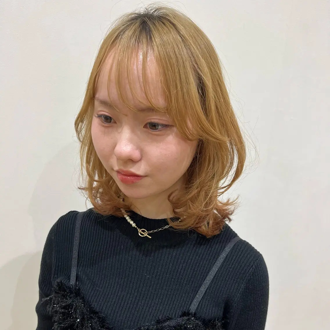 ミディアム レイヤーカット 宮成 佳歩のヘアスタイル