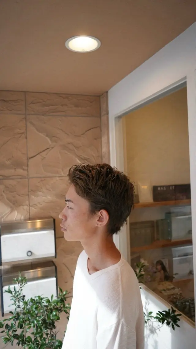 メンズ メンズブリーチ 小泉 慶英のヘアスタイル