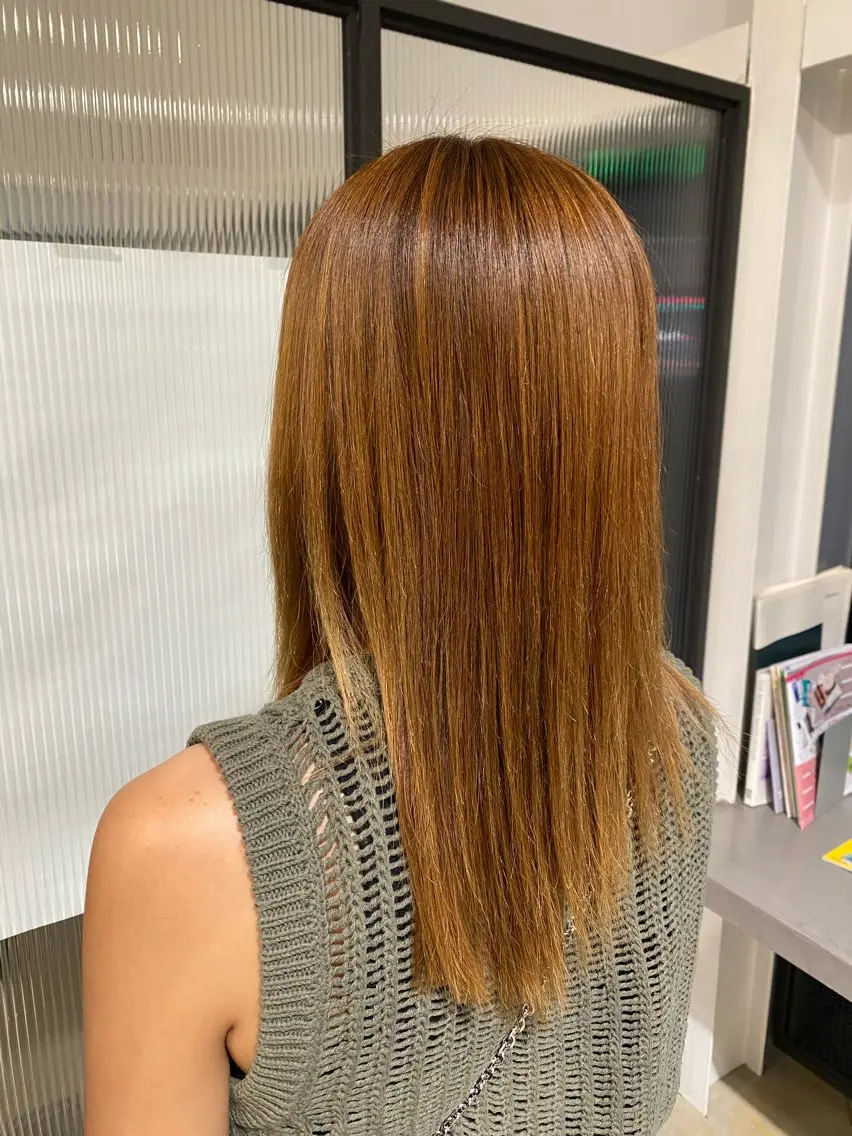 セミロング パーマ 酸性ストレート ストレートパーマ カット 縮毛矯正 MINENO🌼 ブリーチ⭐️カットのヘアスタイル