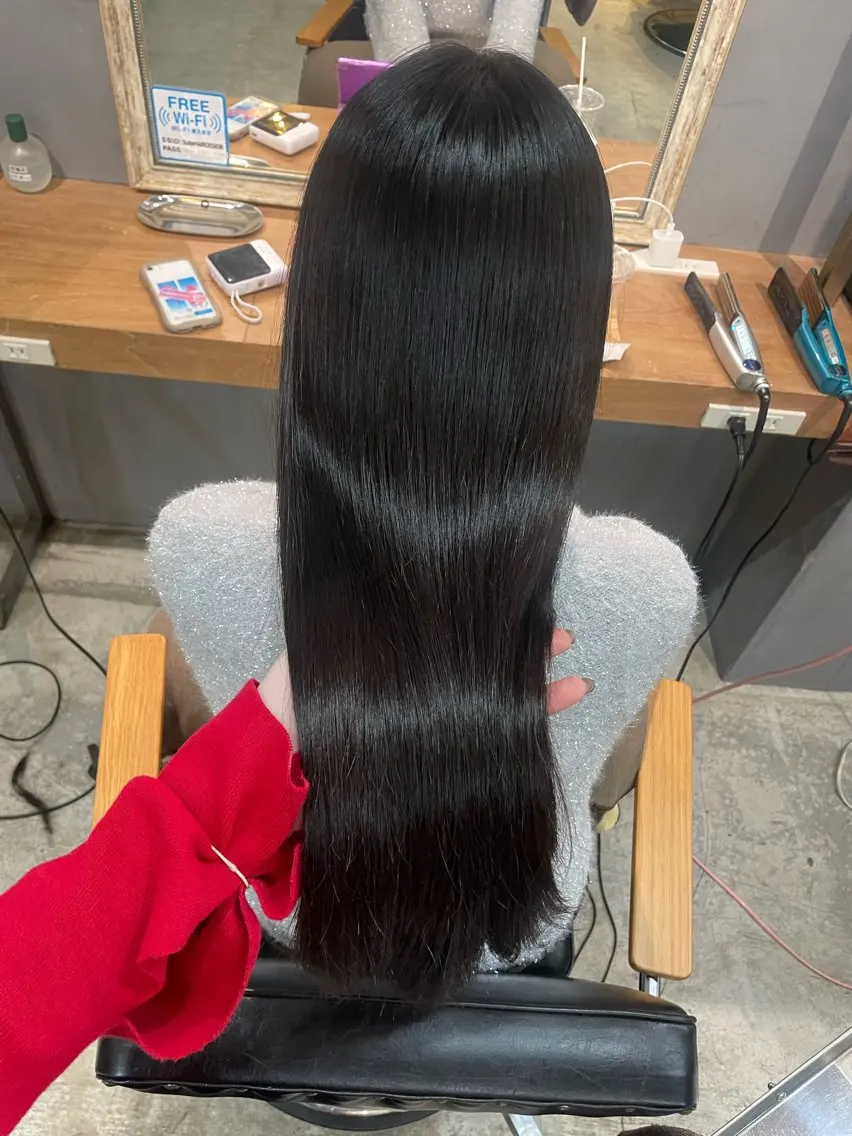 ロング 髪質改善 カット 縮毛矯正 顔周りカット 🎀サヤカ🎀のヘアスタイル