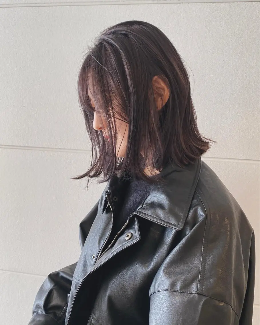 ミディアム カラー 美髪ストレート 川本雄己のヘアスタイル