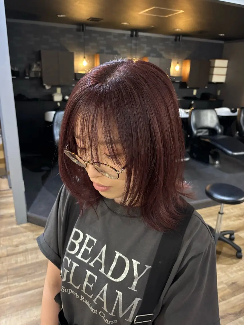 ミディアム カラー ブラウンカラー ピンクカラー ピンクブラウン ヘアカラー トリートメント 川元 汐音のヘアスタイル