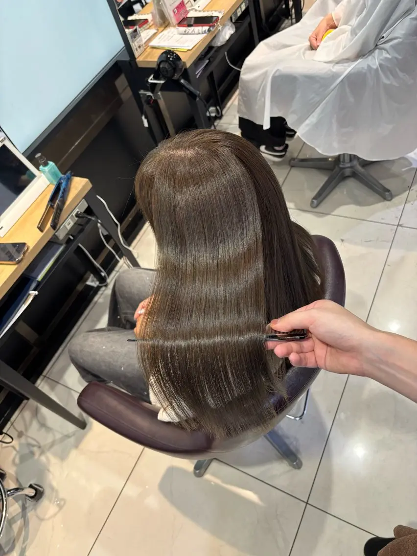 ロング カラー カット ヘアカラー トリートメント 🩵レイヤー✖︎ 髪質改善🩵リョウヤのヘアスタイル