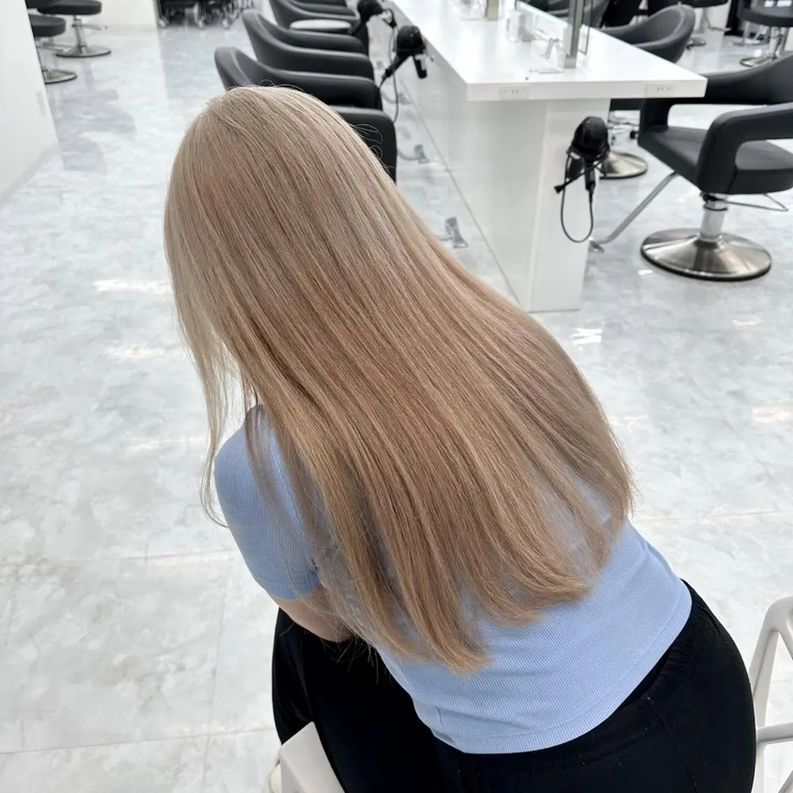 カラー ロング ハイトーン💎✨ 福岡天神のヘアスタイル