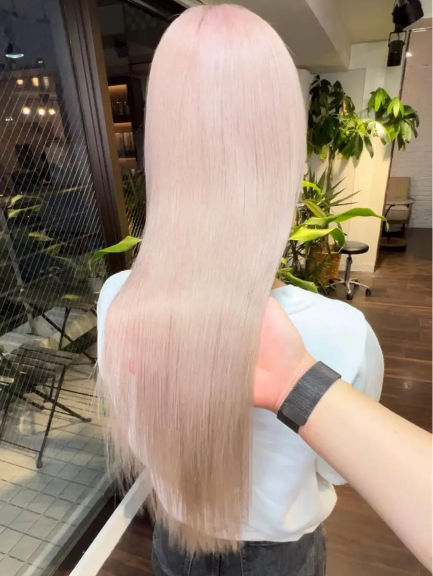 セミロング ⭐️心斎橋カラーモデ ル⭐️SOUのヘアスタイル