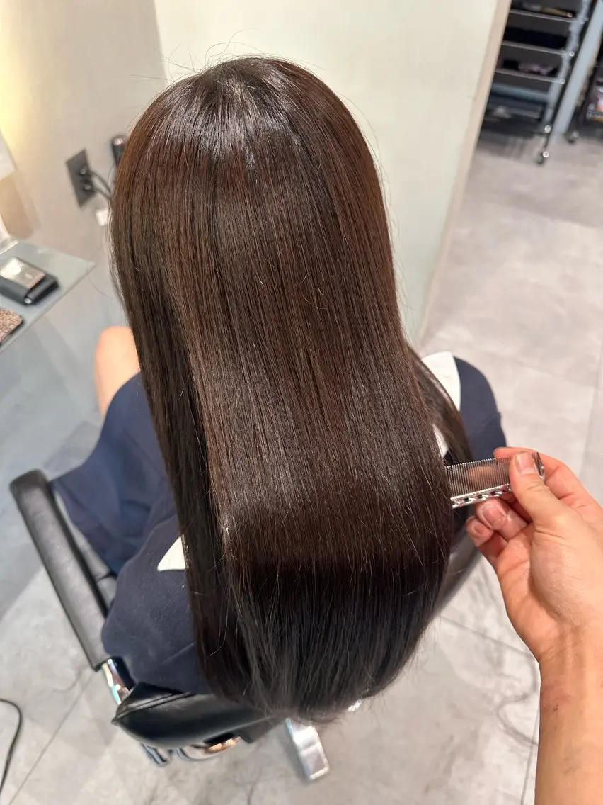 ロング レイヤーカット 縮毛矯正 カット 縮毛矯正 ✨ハイトーンカラー 💫ayumuのヘアスタイル